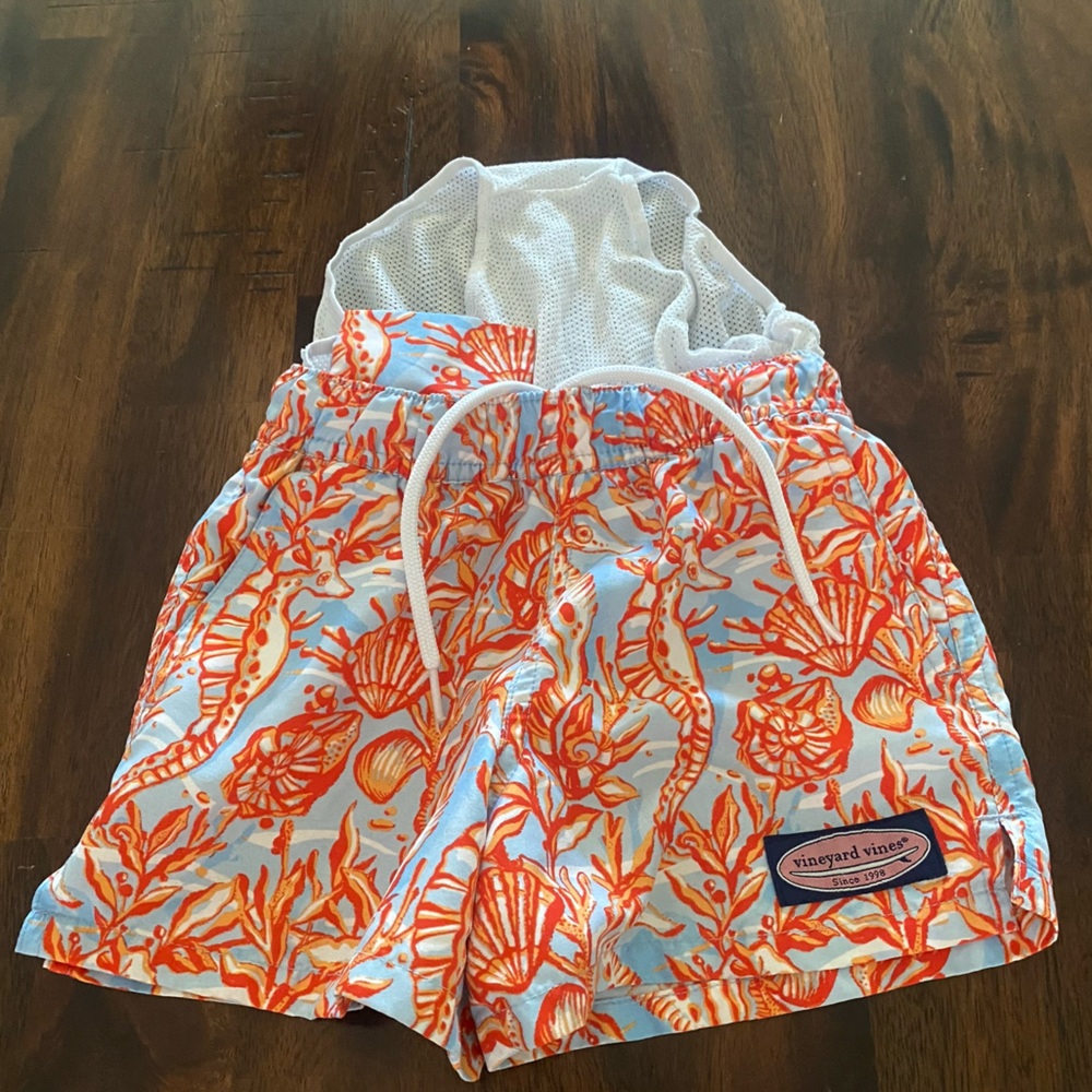 Vineyard Vines Orange and Blue Sea horses and shells Boys swim Trunk - Picture 6 of 8